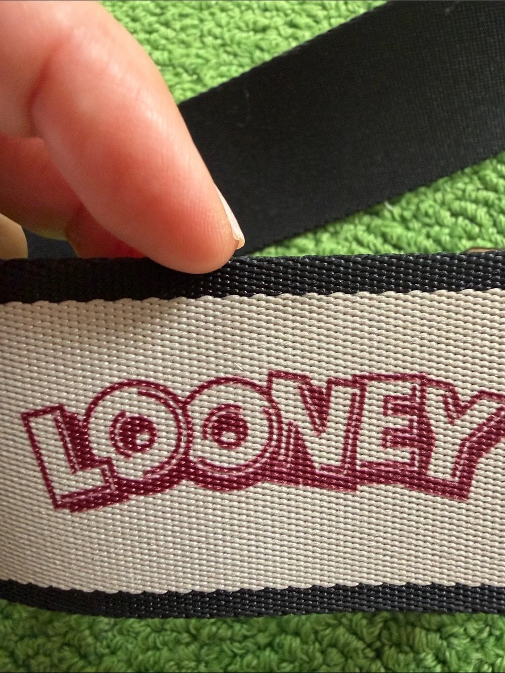 EUC Marc Jacobs x looney tunes. Cream and Black Strap with Red Looney Tunes Logo - Picture 10 of 12